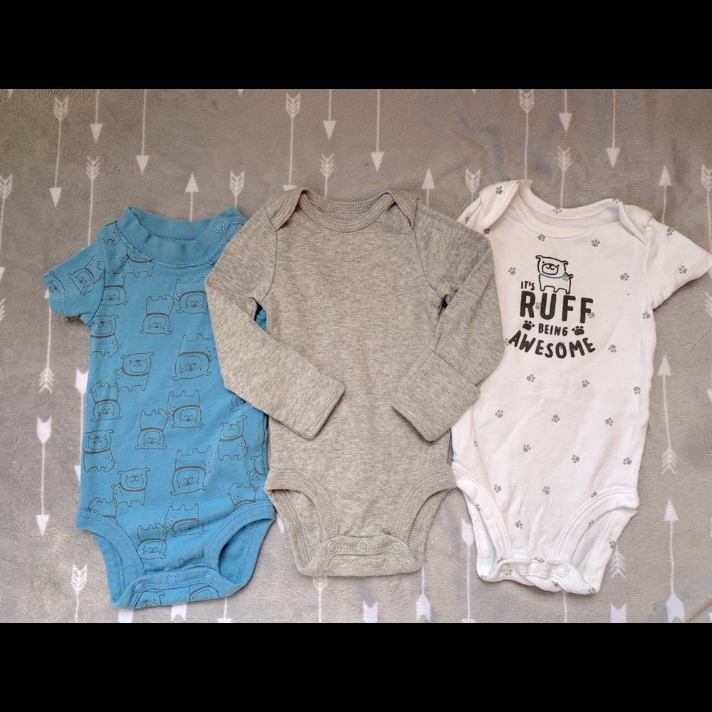 Carters NB Onesie Set